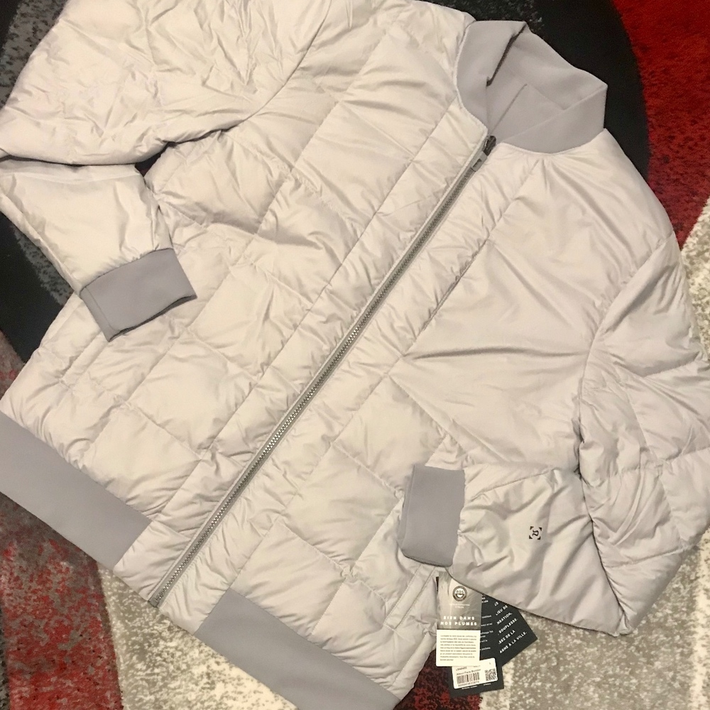 New! 🍋Lululemon About Face Bomber REVERSIBLE!!